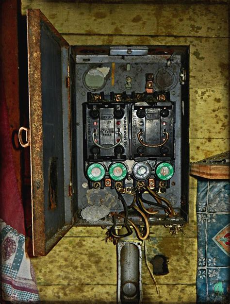 antique electric fuse box|replacing an old fuse box.